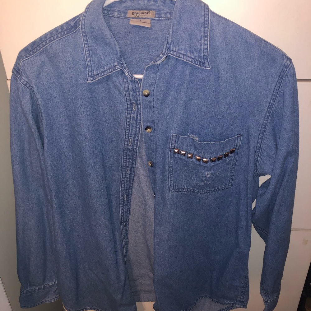 Jean shirt with studded pocket